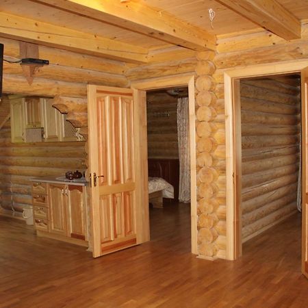 Privatna Sadiba Chalet Oryavchyk Bagian luar foto