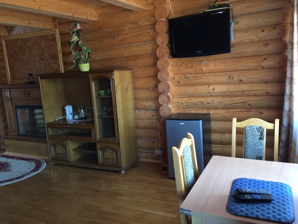 Privatna Sadiba Chalet Oryavchyk Bagian luar foto