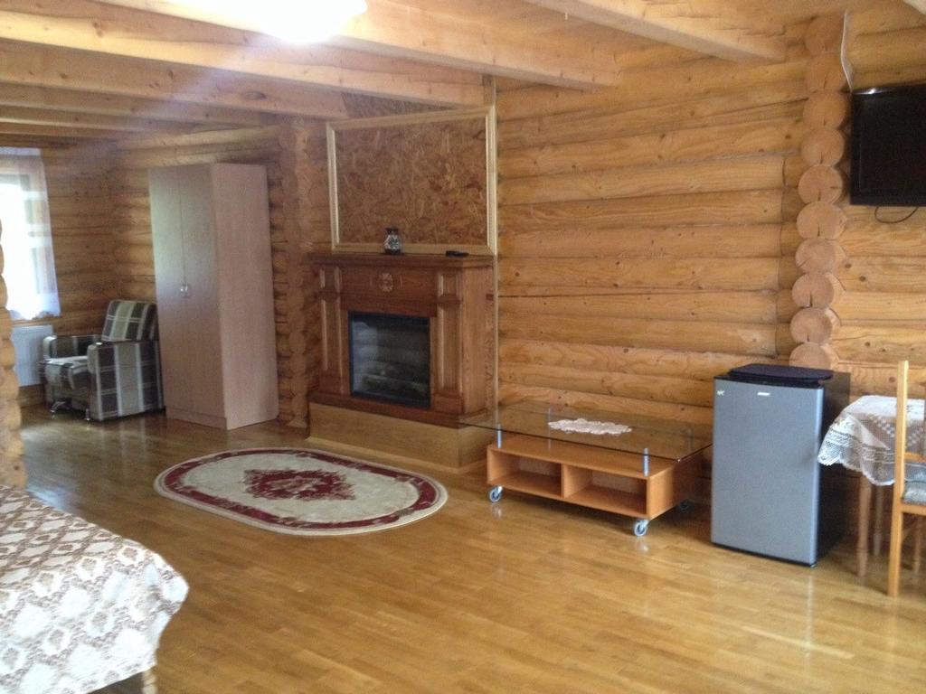 Privatna Sadiba Chalet Oryavchyk Bagian luar foto