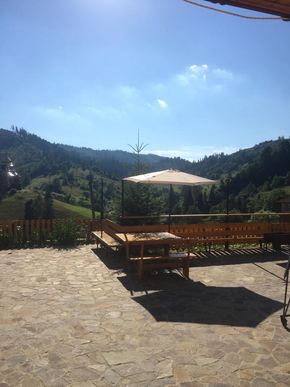Privatna Sadiba Chalet Oryavchyk Bagian luar foto